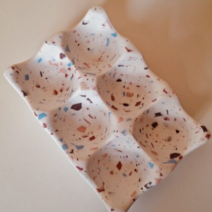 Terrazzo posuda za uskršnja jaja